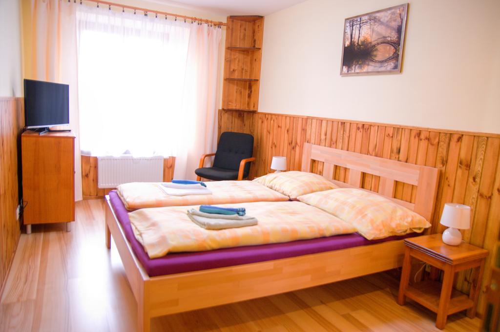 Vila Pod Branou Poprad Exteriör bild